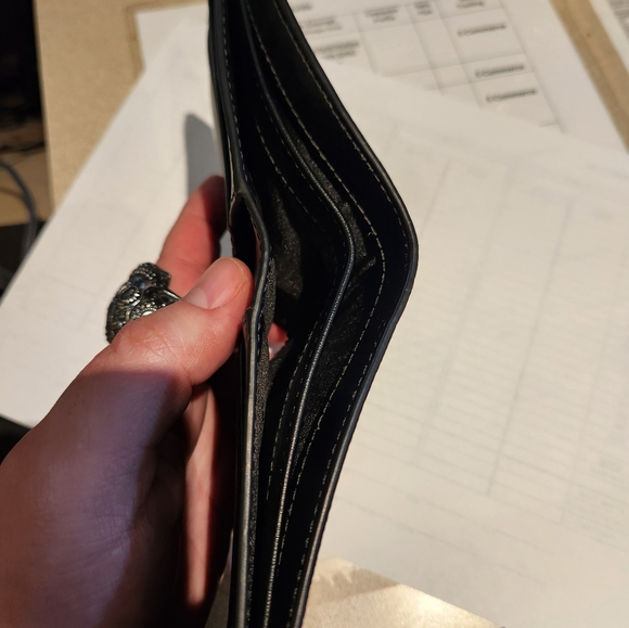 Michael Kors Wallet - Picture 4 of 6